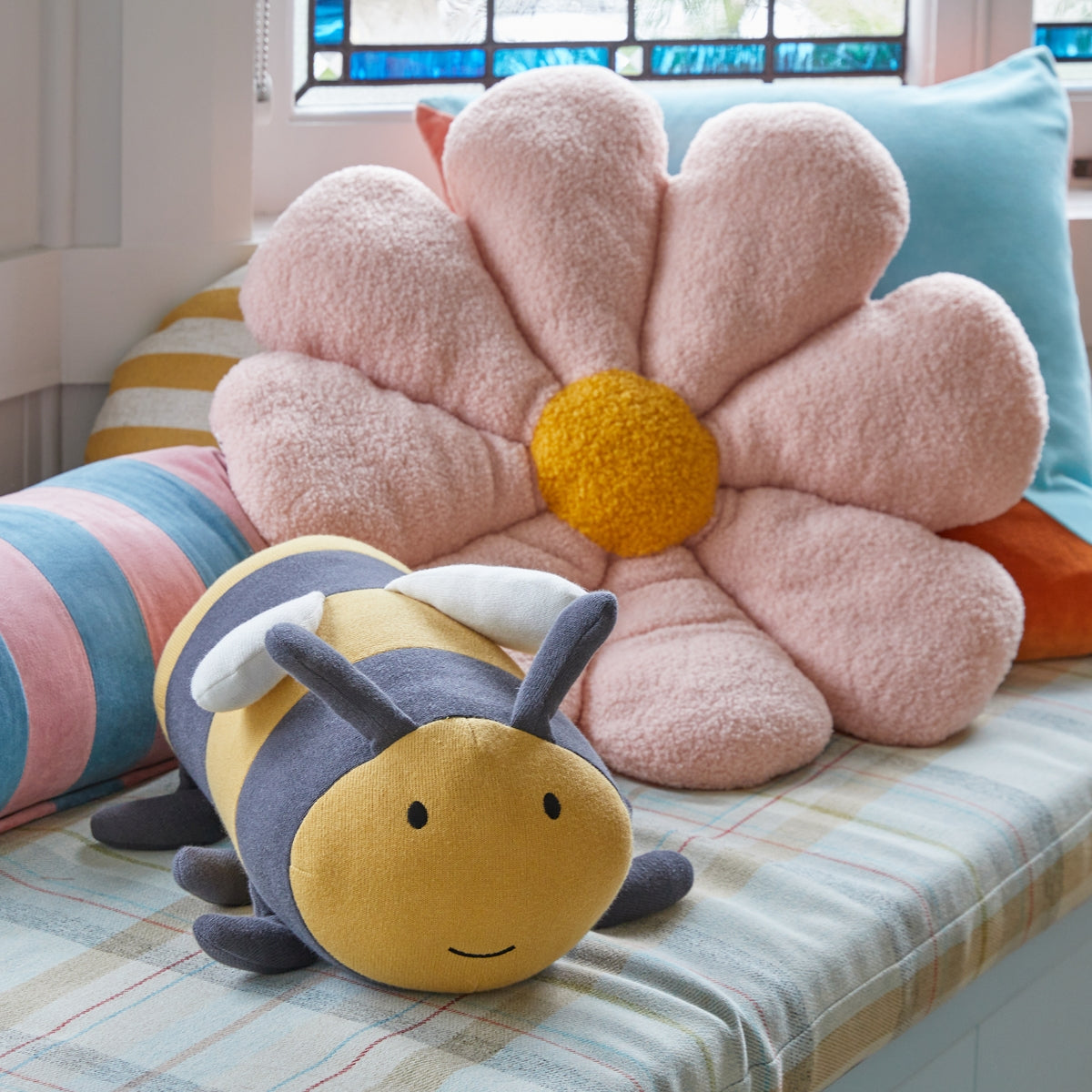 Boucle Flower Cushion